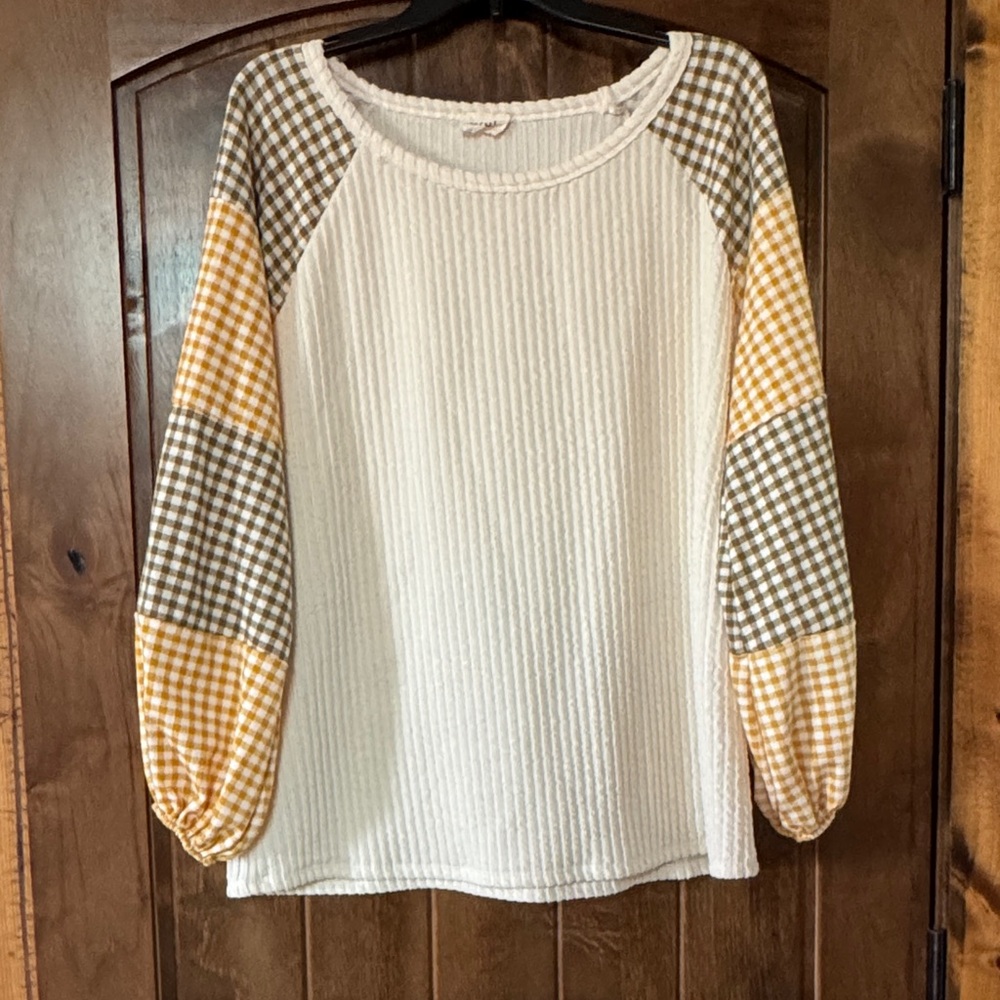 BiBi White Ribbed Top with Yellow and Gray Gingham Sleeves